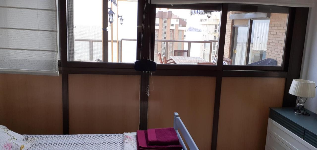 Appartamento Ático con gran terraza Benidorm Esterno foto
