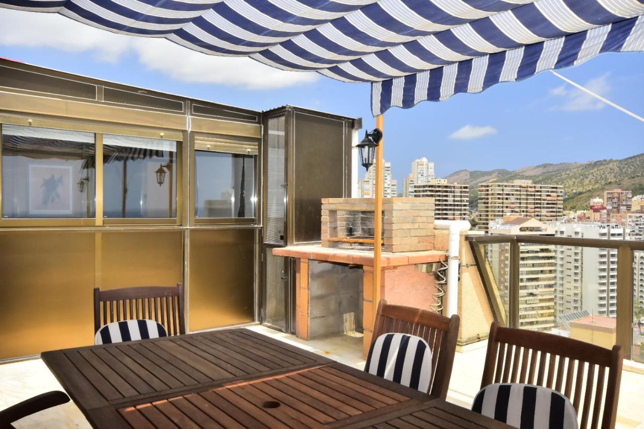 Appartamento Ático con gran terraza Benidorm Esterno foto