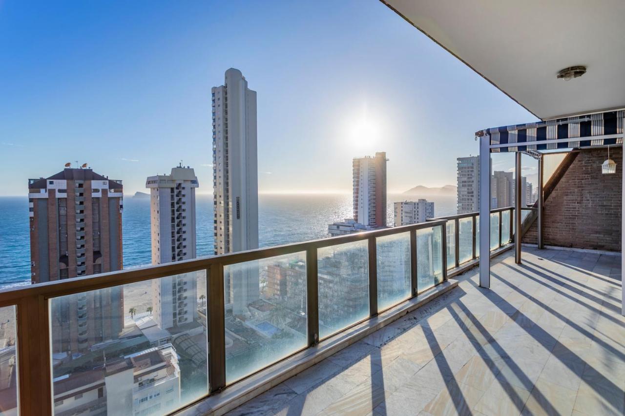Appartamento Ático con gran terraza Benidorm Esterno foto