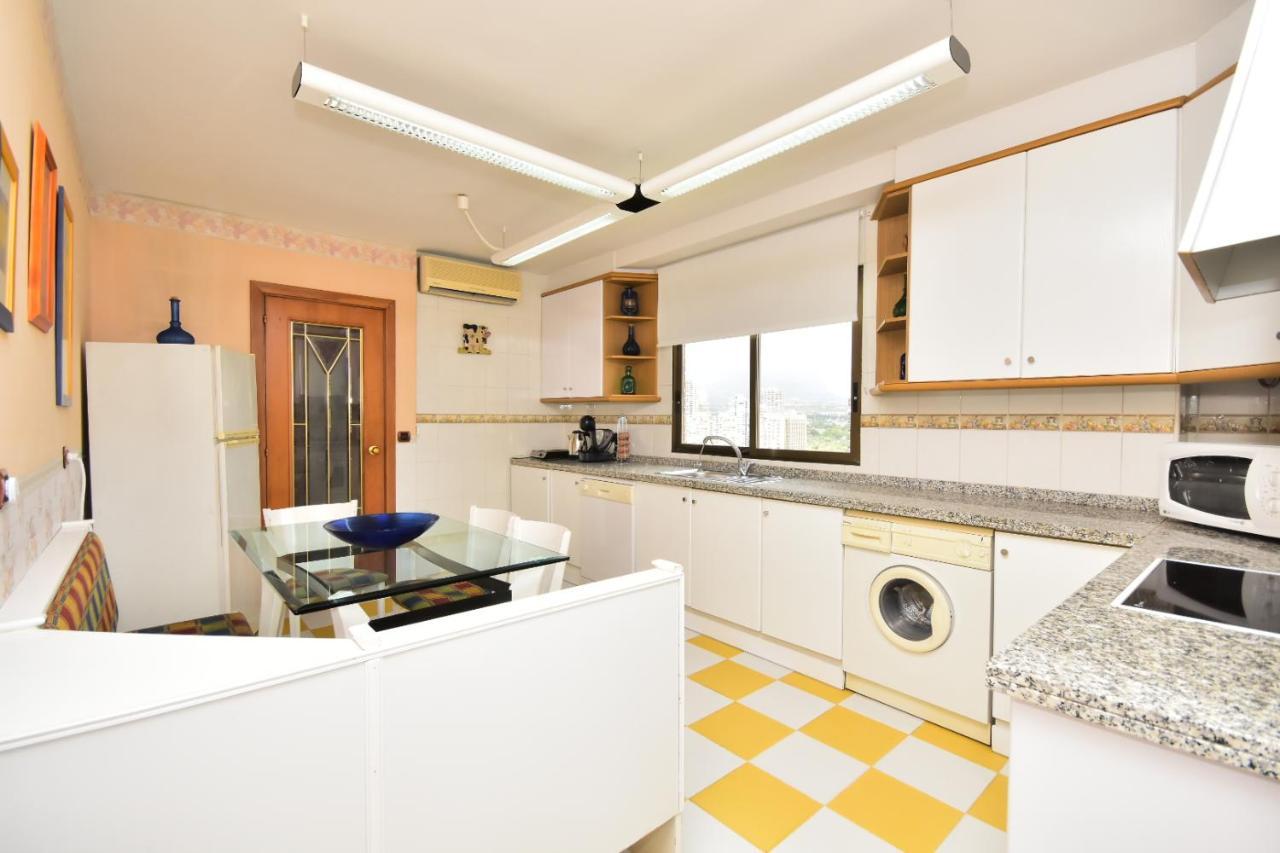 Appartamento Ático con gran terraza Benidorm Esterno foto