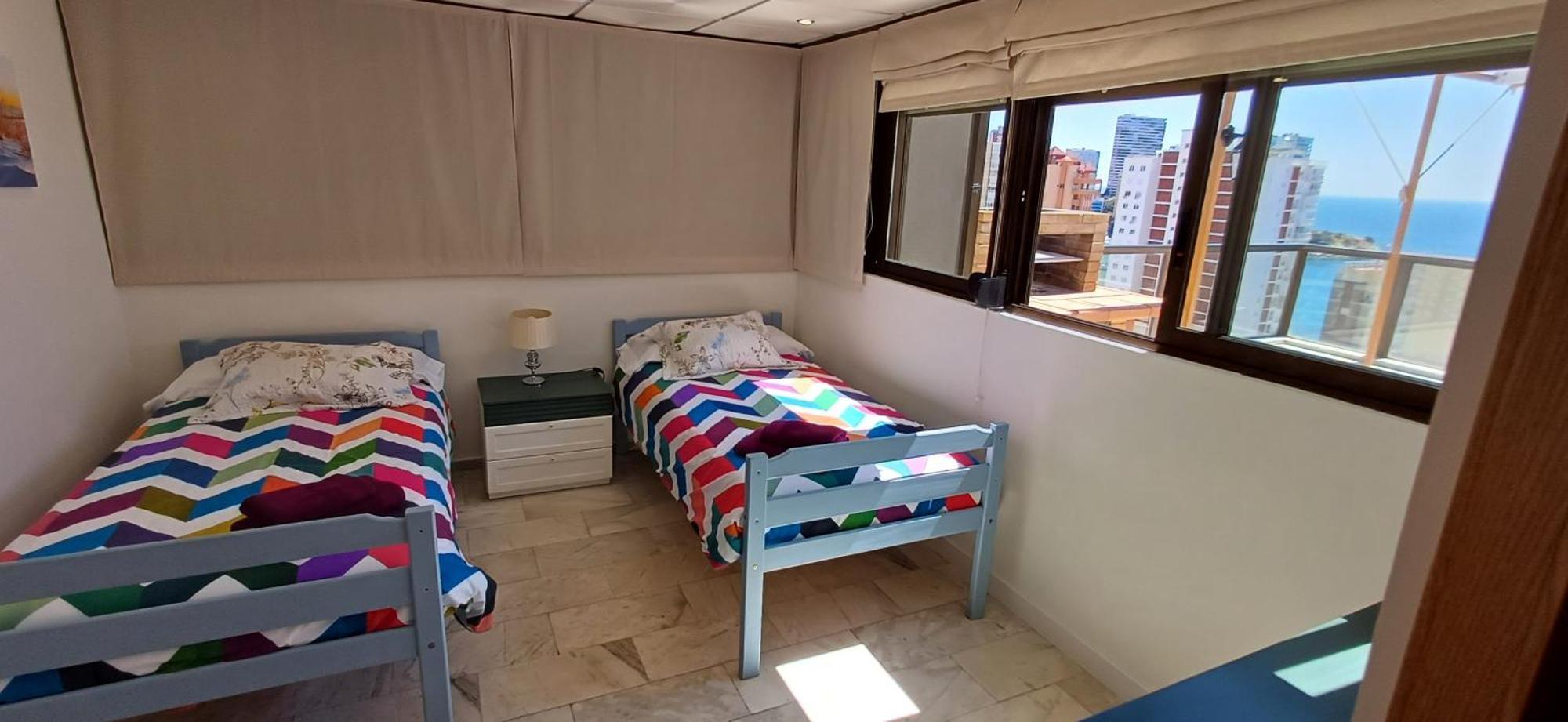 Appartamento Ático con gran terraza Benidorm Esterno foto